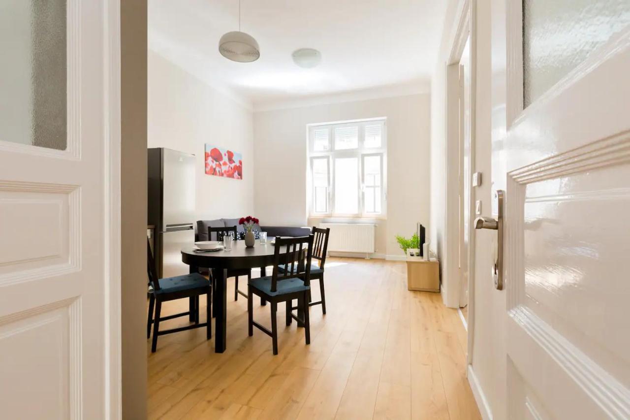 Kresz Geza 29 Westend Station 2 Bedrooms+Living Ac Будапеща Екстериор снимка