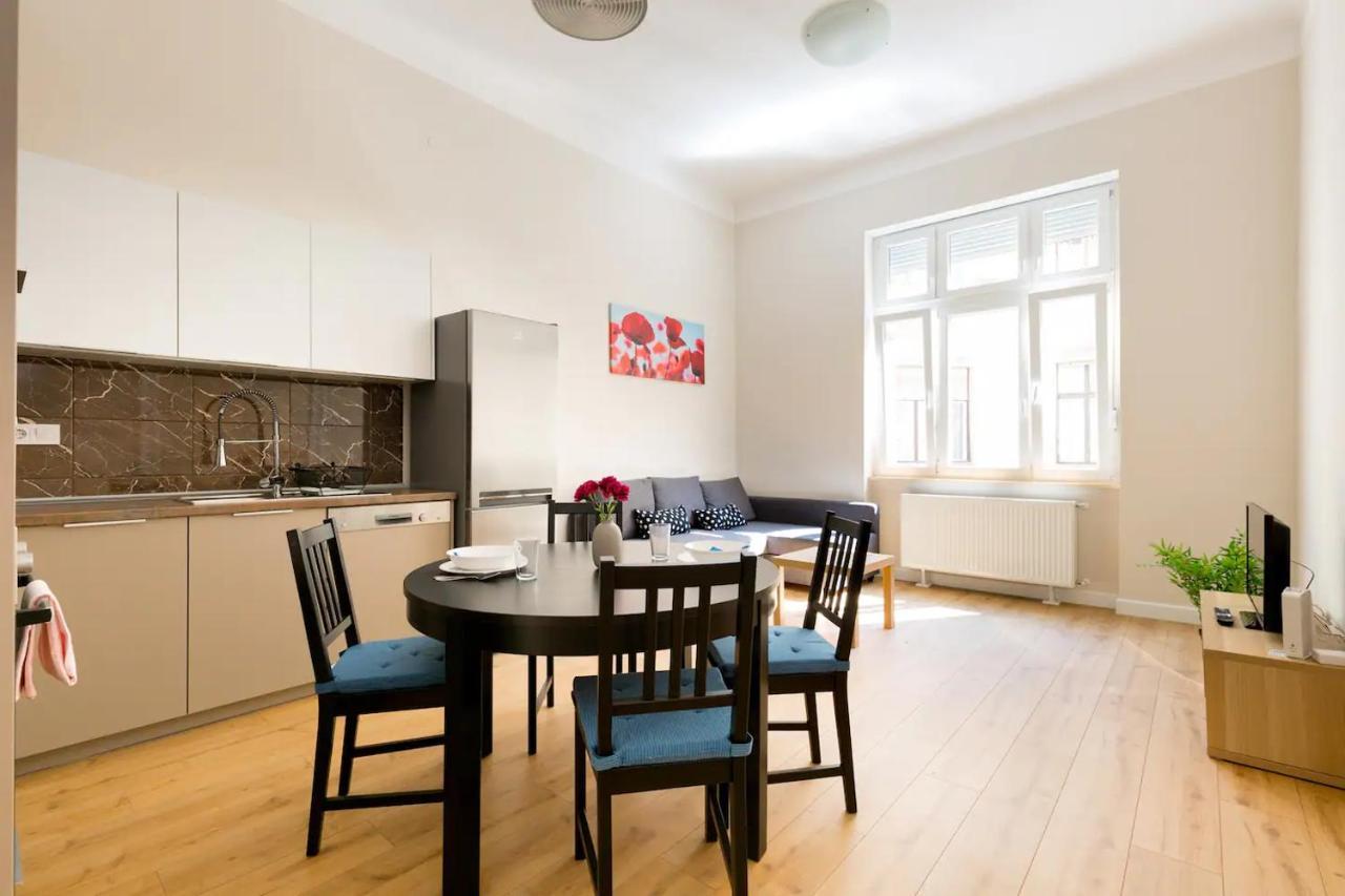 Kresz Geza 29 Westend Station 2 Bedrooms+Living Ac Будапеща Екстериор снимка